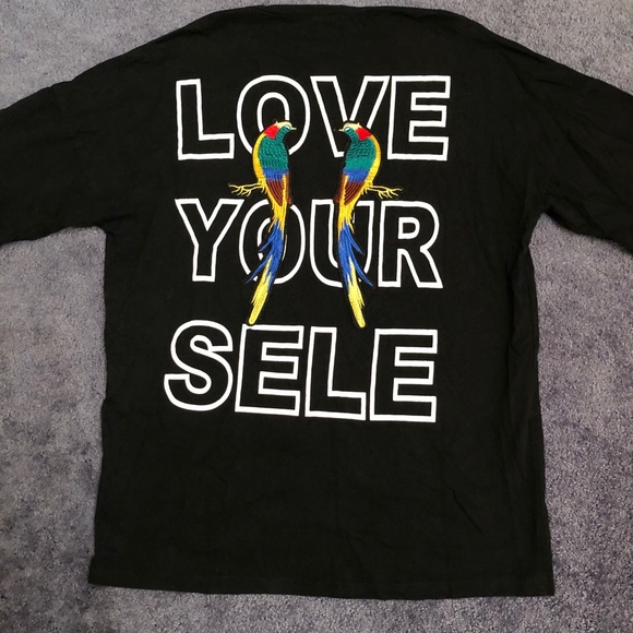 TKKE black tee - Picture 3 of 3